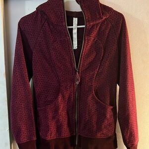 Lululemon burgundy scuba hoodie size 4